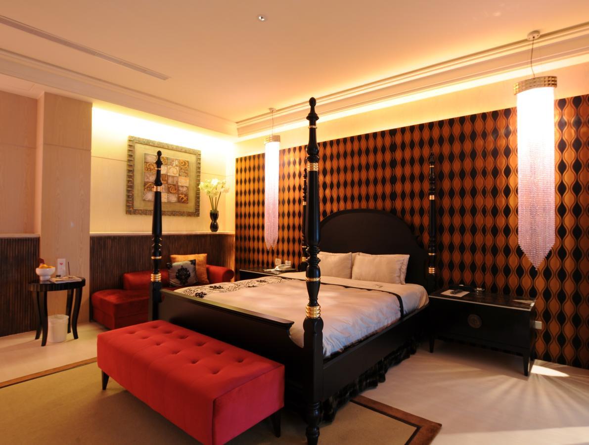 Sunshine Motel Taichung Extérieur photo