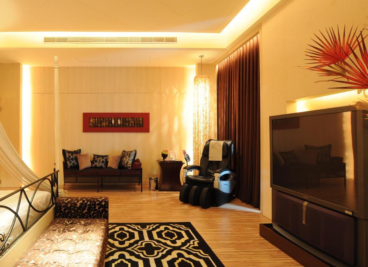 Sunshine Motel Taichung Extérieur photo