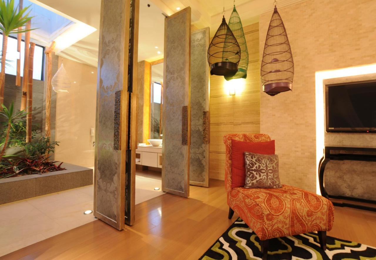 Sunshine Motel Taichung Extérieur photo