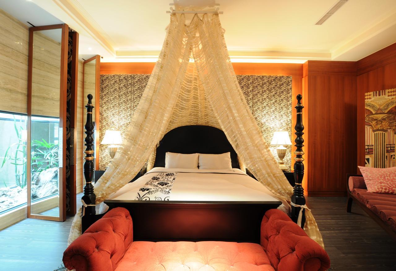 Sunshine Motel Taichung Extérieur photo