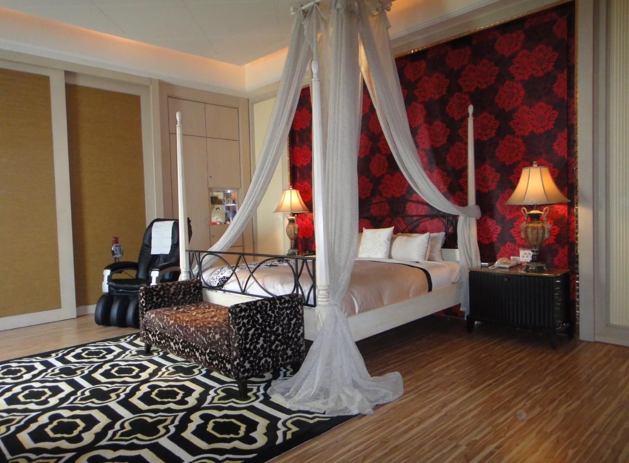 Sunshine Motel Taichung Extérieur photo