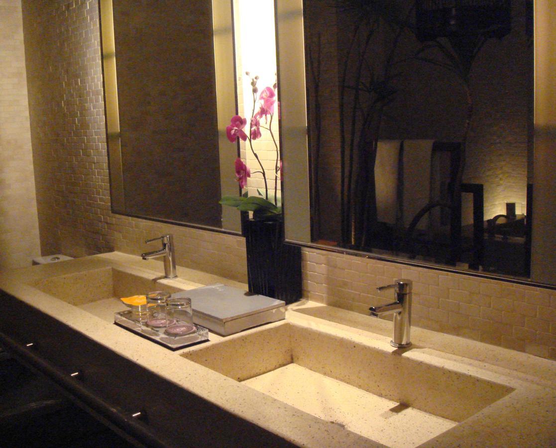 Sunshine Motel Taichung Extérieur photo